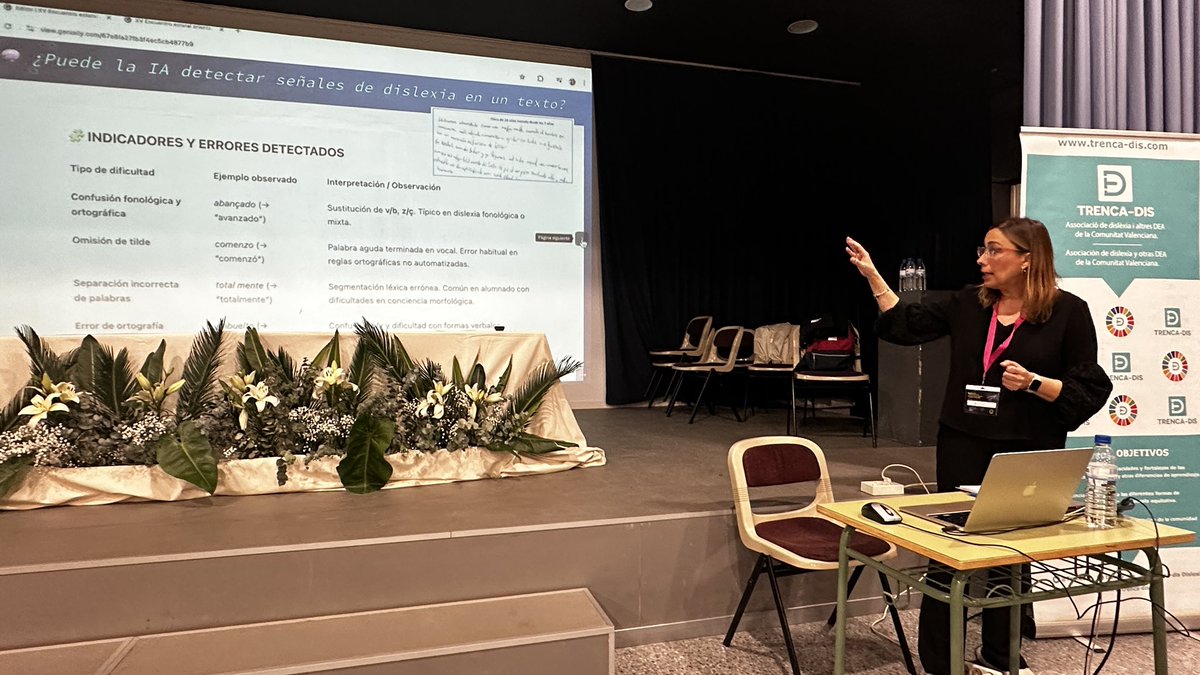 Concha Barceló nos ha dado herramientas muy valiosas usando la IA para dar respuesta a la enorme diversidad de necesidades, ritmos y preferencias de aprendizaje. Una ponencia que deja huella. GRACIAS <a href="/TrencaD/">Trenca-dis</a> ♥️🧭