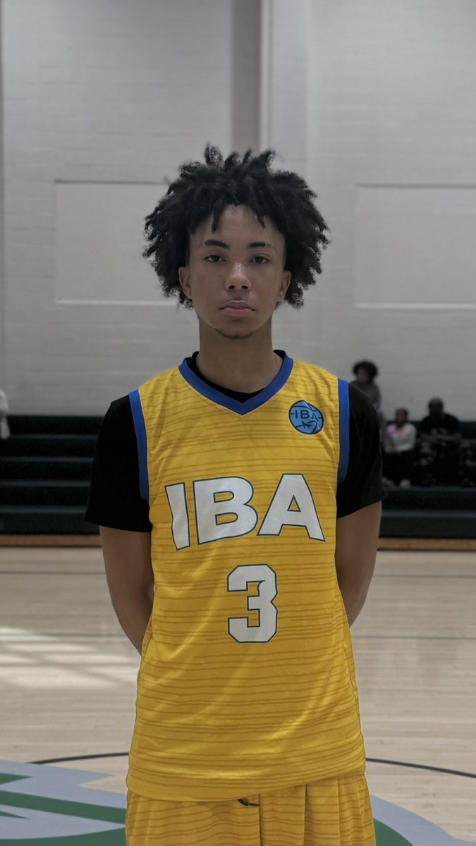 Asael Moss <a href="/_asaelmoss_/">Asael Moss</a>  is a strong ball handler who uses his control and quickness to get to the basket with ease. His ability to break down defenders makes him a consistent offensive threat. #OTRCircuit

<a href="/OntheRadarHoops/">Shun Williams</a> <a href="/TaiYoungHoops/">Tai Young</a>