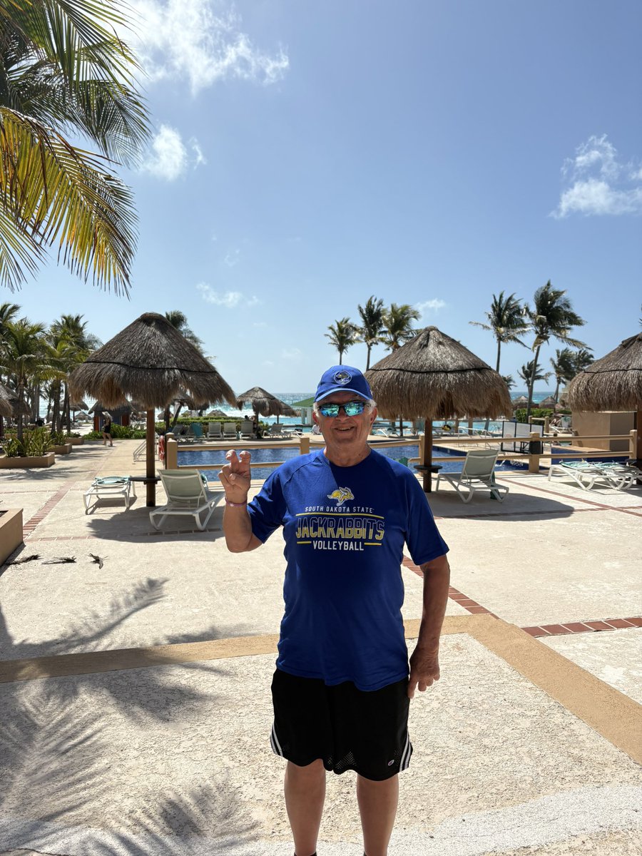 Ears up from Cancun!! Cheering on <a href="/GoJacksVB/">Jackrabbit Volleyball</a> in spirit today! #GoJacks 💙🐰💛🏐