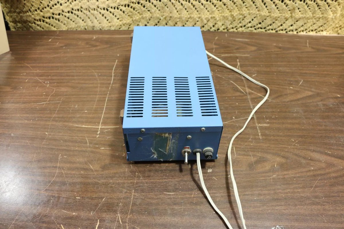 For sale Vintage 5 1/2" External HDD / FDD Case w/ Power Supply
I tested 5 and 12 VDC present