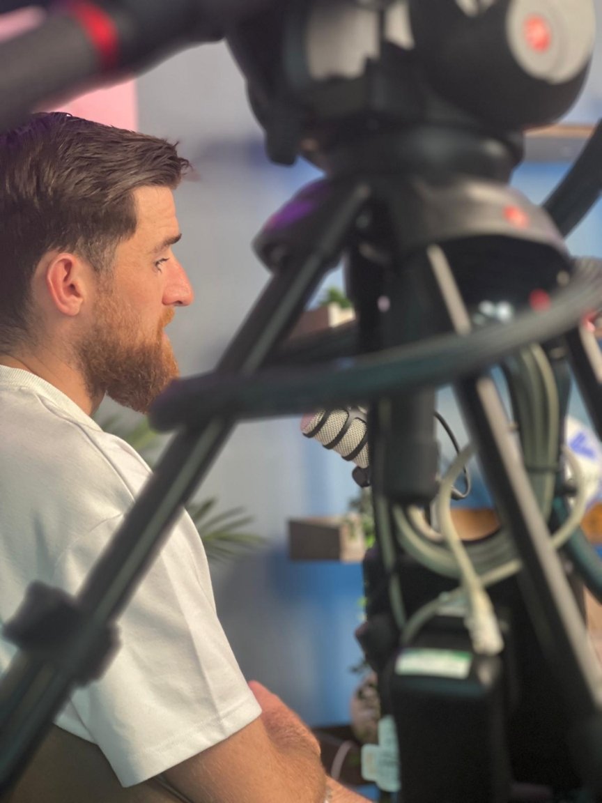 Huge thanks to Jack Baldwin for making the journey down from up north to join us on the Boot Room Podcast earlier this week.⚽️🏅

We had an incredible chat about everything from playing for his dad’s grassroots team, to moving through different positions, a humble journey!