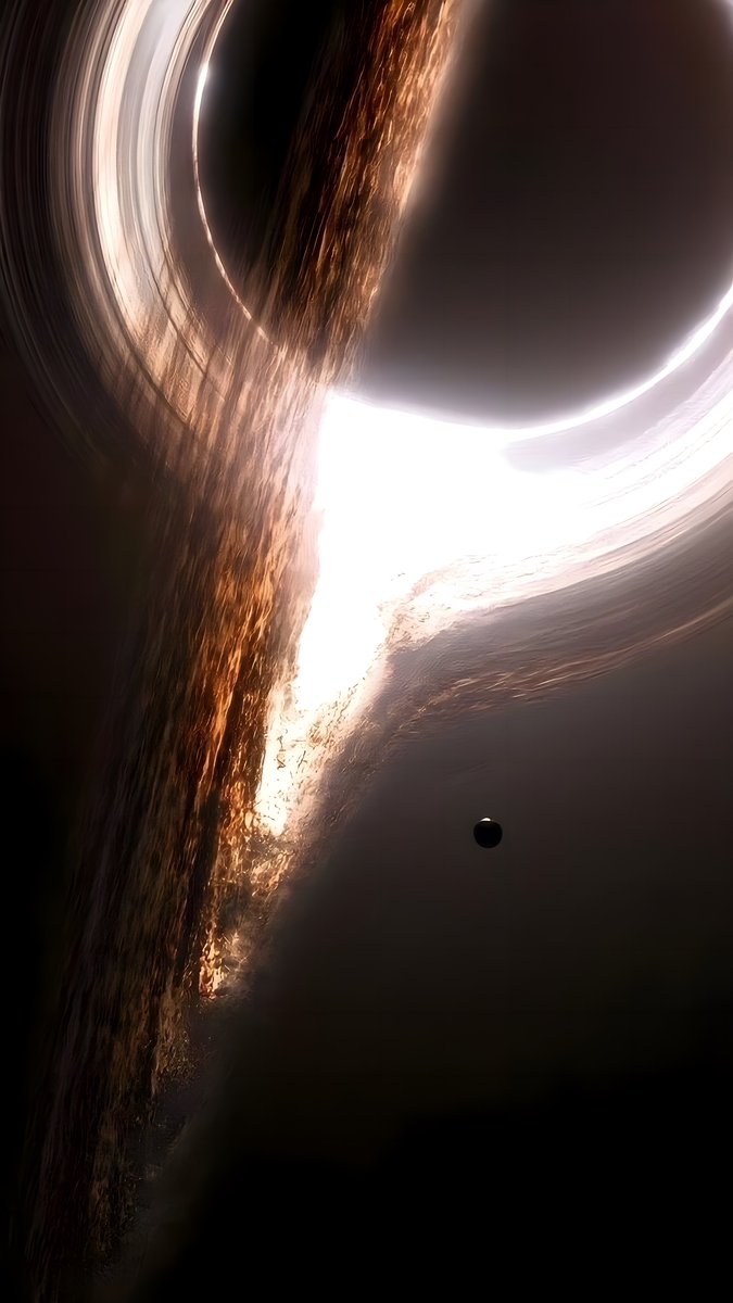 moneyjnr's tweet photo. Black hole wallpaper, tap and load in 4k https://t.co/iztnbHzS00
