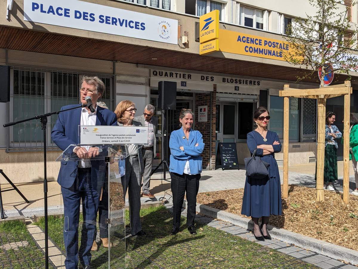 Poster une lettre, s'inscrire au RSA ou emprunter un appareil à raclette : qu'est-ce que ce lieu inédit qui a ouvert aux Blossières, à Orléans ? #Loiret larep.fr/orleans-45000/…