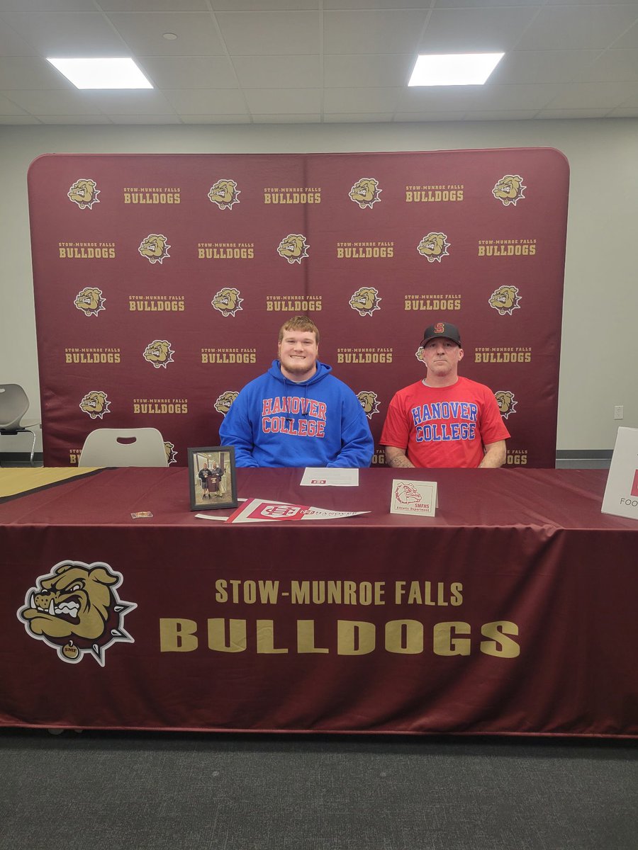 Josh Jones (@josh_jones_77) on Twitter photo This past Tuesday I officially signed to <a href="/HanoverFTBL/">Hanover Football</a>. Thank you to all of those who’ve supported me throughout the years. Excited to start my next chapter. #JoinTheHunt25 #Hunt4Greatness. This past Tuesday I officially signed to <a href="/HanoverFTBL/">Hanover Football</a>. Thank you to all of those who’ve supported me throughout the years. Excited to start my next chapter. #JoinTheHunt25 #Hunt4Greatness.