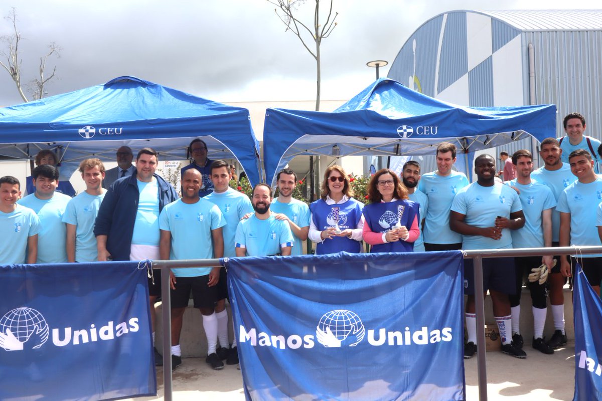 Partido benéfico Manos Unidas
Métele un gol al hambre con la colaboración del Seminario Metropolitano, el CEU San Pablo y la Comandancia de la Guardia Civil.
<a href="/ManosUnidasSev/">Manos Unidas Sevilla</a> 
<a href="/Archisevilla1/">Archidiócesis de Sevilla</a>