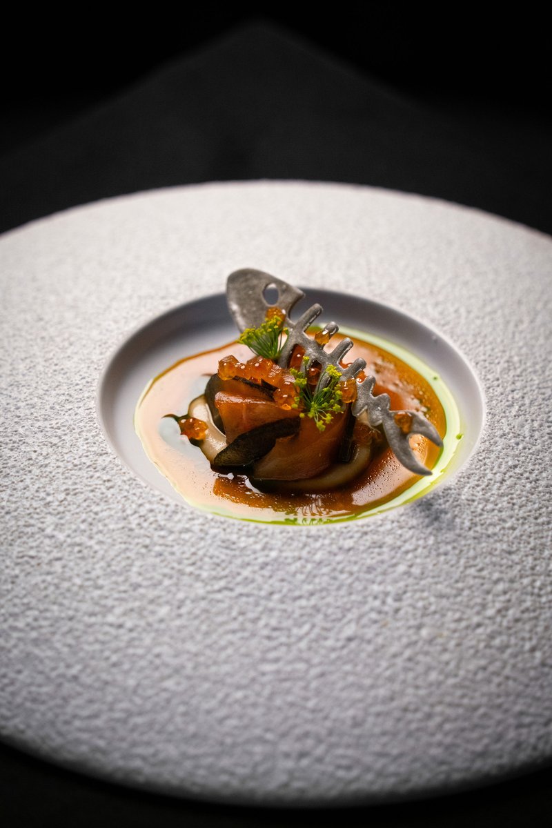 Reel in the season's best with ease. Luce's spring tasting menu features fresh flavors and ripe, regional ingredients bound to impress your palate.
