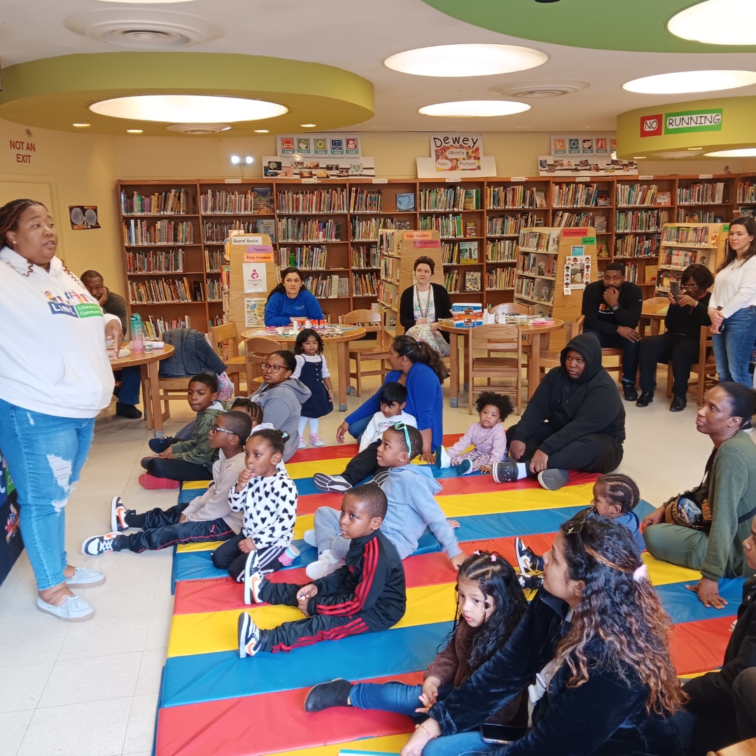Literacy In Community (@linc_nyc) on Twitter photo 🎉#DiversityThroughLiteracy is headed to South Jamaica! Join us on April 9 at 11 am for a joyful morning with <a href="/risinggroundny/">Rising Ground</a> + guest author <a href="/javakasteptoe/">Javaka Steptoe</a> reading his book 👶🏽💛 Sweet Sweet Baby.Register: tinyurl.com/dtl25qns
🫶🏽Made possible with support from <a href="/FidelisCare/">Fidelis Care</a> 🎉#DiversityThroughLiteracy is headed to South Jamaica! Join us on April 9 at 11 am for a joyful morning with <a href="/risinggroundny/">Rising Ground</a> + guest author <a href="/javakasteptoe/">Javaka Steptoe</a> reading his book 👶🏽💛 Sweet Sweet Baby.Register: tinyurl.com/dtl25qns
🫶🏽Made possible with support from <a href="/FidelisCare/">Fidelis Care</a>