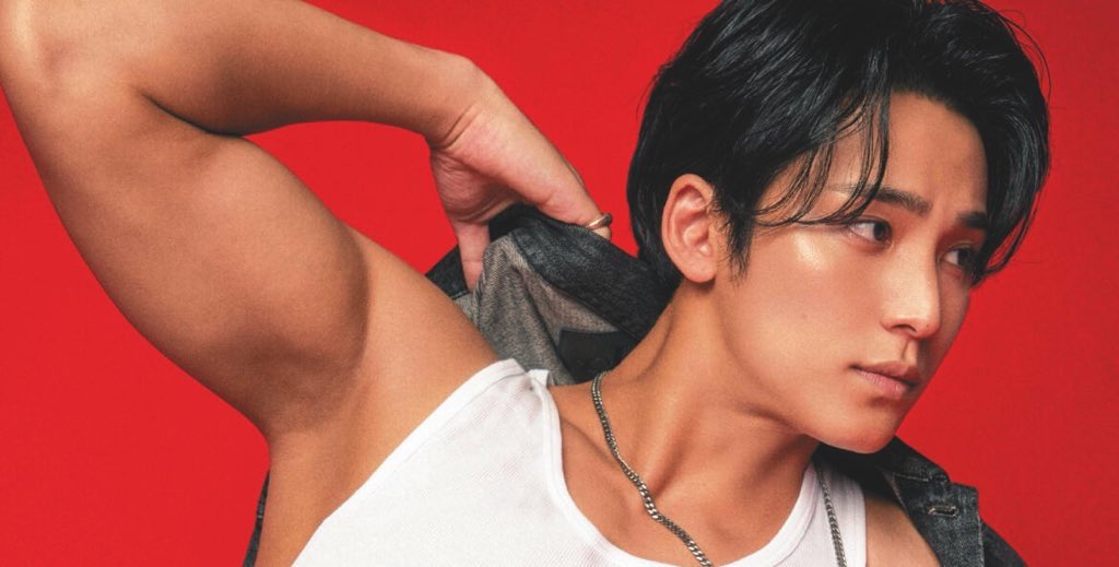 Happy 28th birthday to the dulcet Mingyu of SEVENTEEN.

The multifaceted rapper and singer-songwriter debuted in 2015 as SEVENTEEN’s ‘Face of the Group.’ He has since cemented his global presence through his mellifluous contributions to the group’s evolving discography, earning