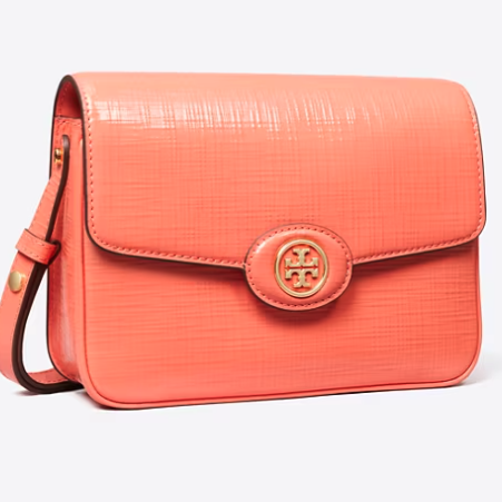 LordOfDiscounts's tweet photo. 💼 Tory Burch, Robinson Crosshatched Convertible Shoulder Bag, Free Shipping, now $219 via Tory Burch

⬇️ 45% Price Drop

🔗 - https://t.co/DBWC8vd5D3

⬇️Tory Burch Sale Going on Now
🔗 - https://t.co/CimSrsTSoC

#LRDeal | #AD https://t.co/EfEEMC3ghL