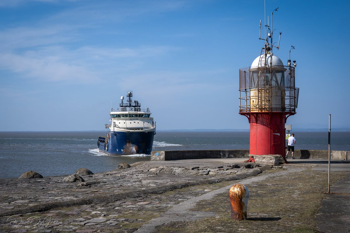 IOMHUK's tweet photo. Offshore supply vessel Grampian Talisman returning to Heysham Port on March 4th and a very nice series of photos from local
photographer Dave Oy Green, thanks Dave.
#offshoreservices #offshore #morecambebay https://t.co/oiuCDPHrBm