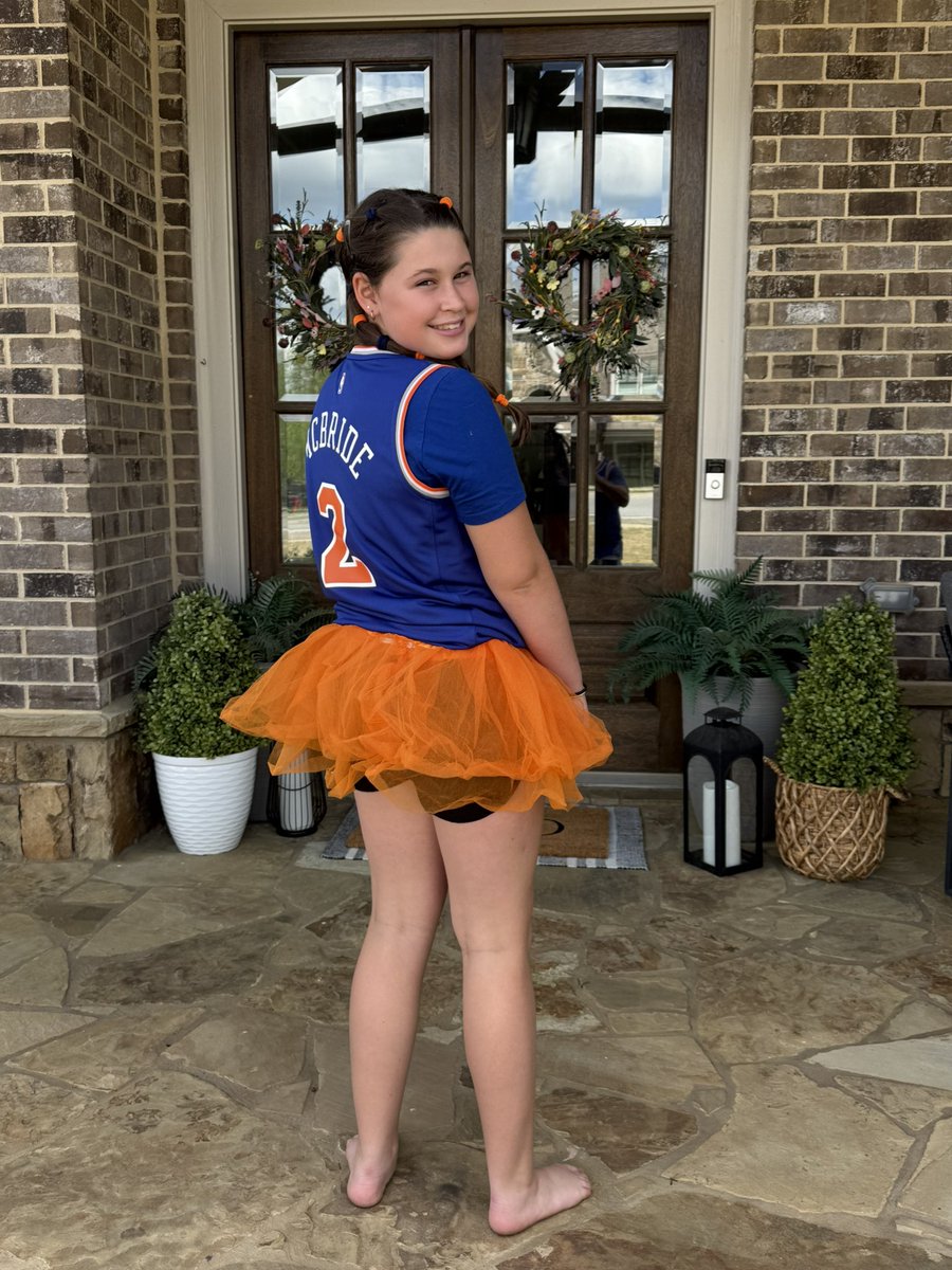 Ready to see the Knicks in ATL!   Hope you are back <a href="/deucemcb11/">M11es McBride</a>