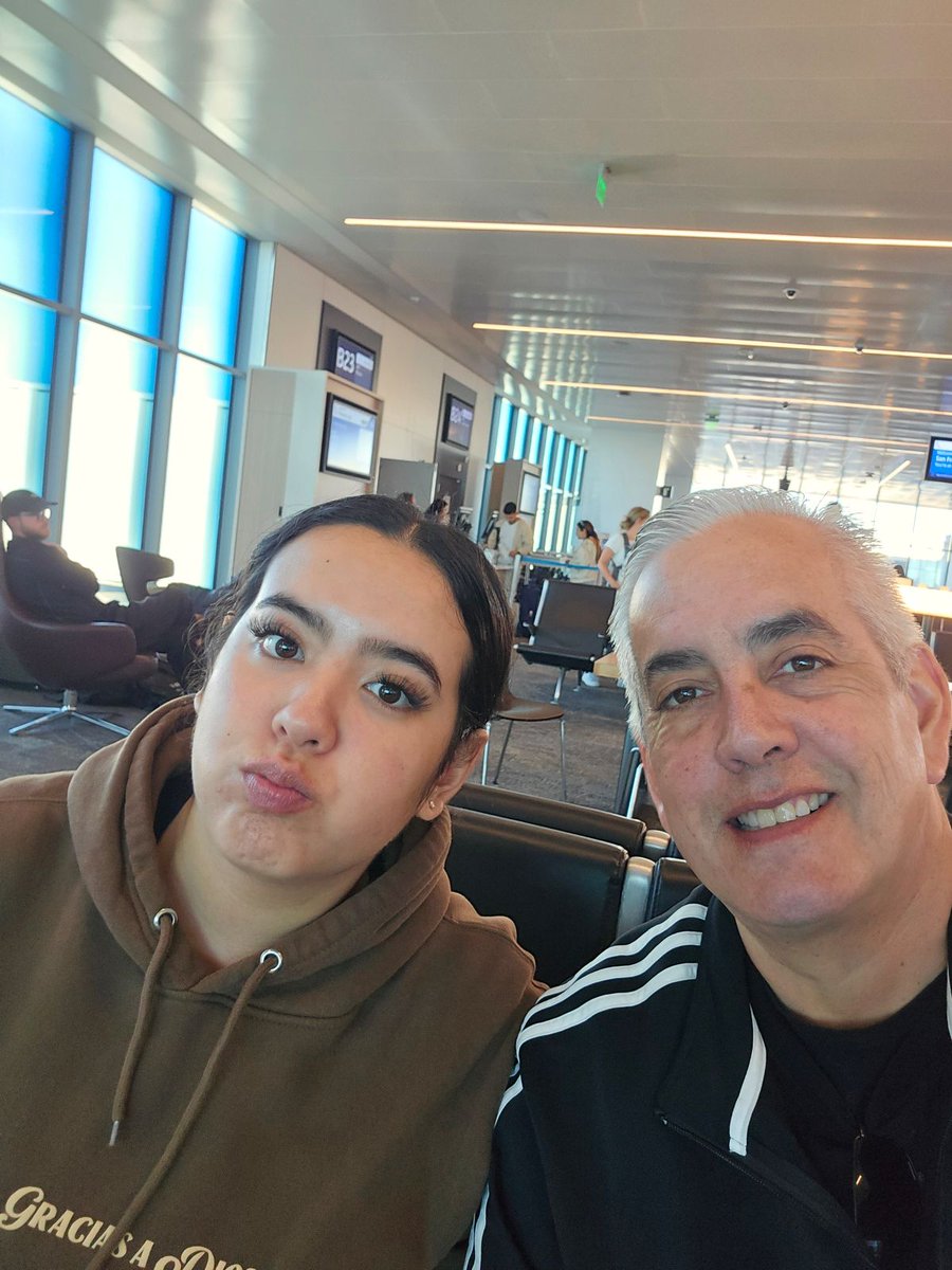 T Wolf 🌁 tweet media