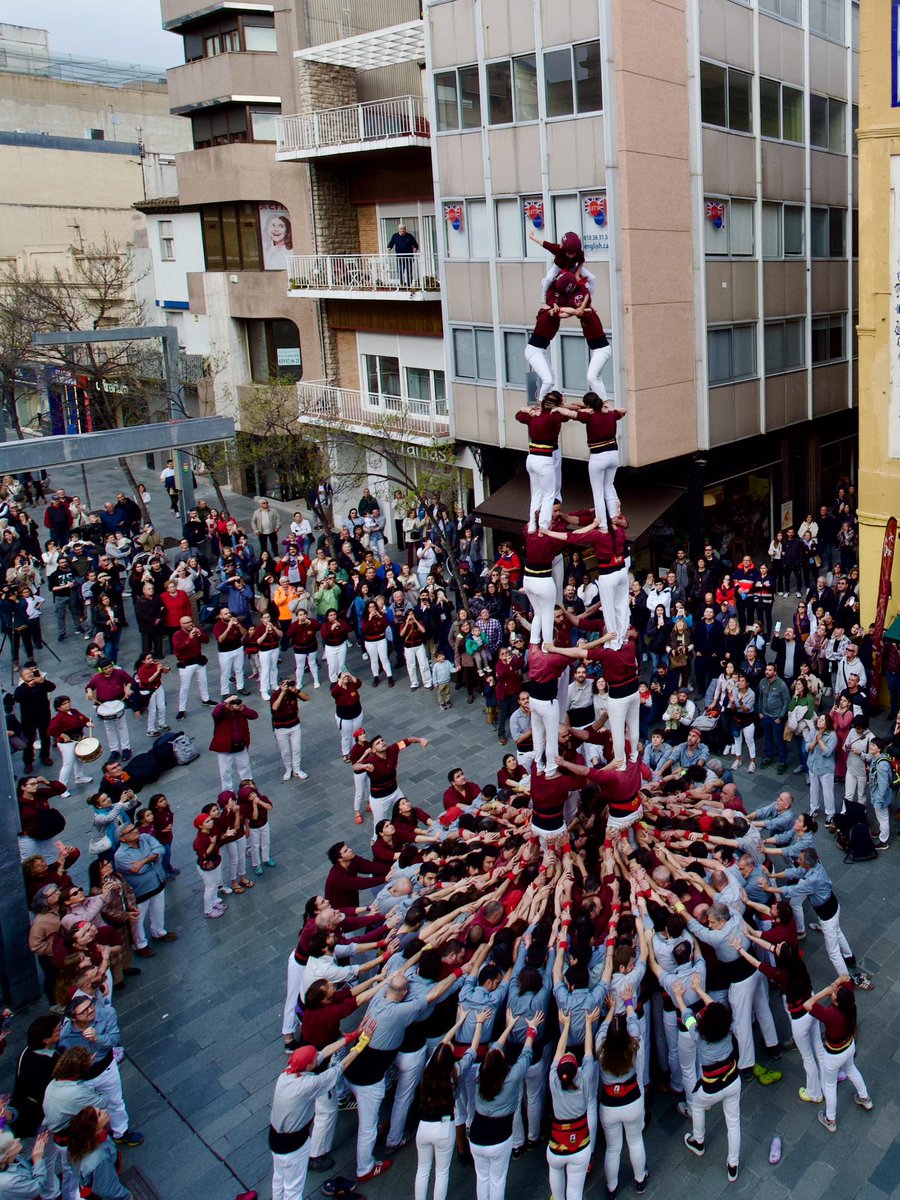 A primera ronda de la Diada d’Inici a #Granollers després de 3pd4 d’inici…
Hem descarregat el 4d8 més matiner de la nostra història?
Sí. Hem descarregat el 4d8 més matiner de la nostra història!!
Felicitats colla!

#TenimGana