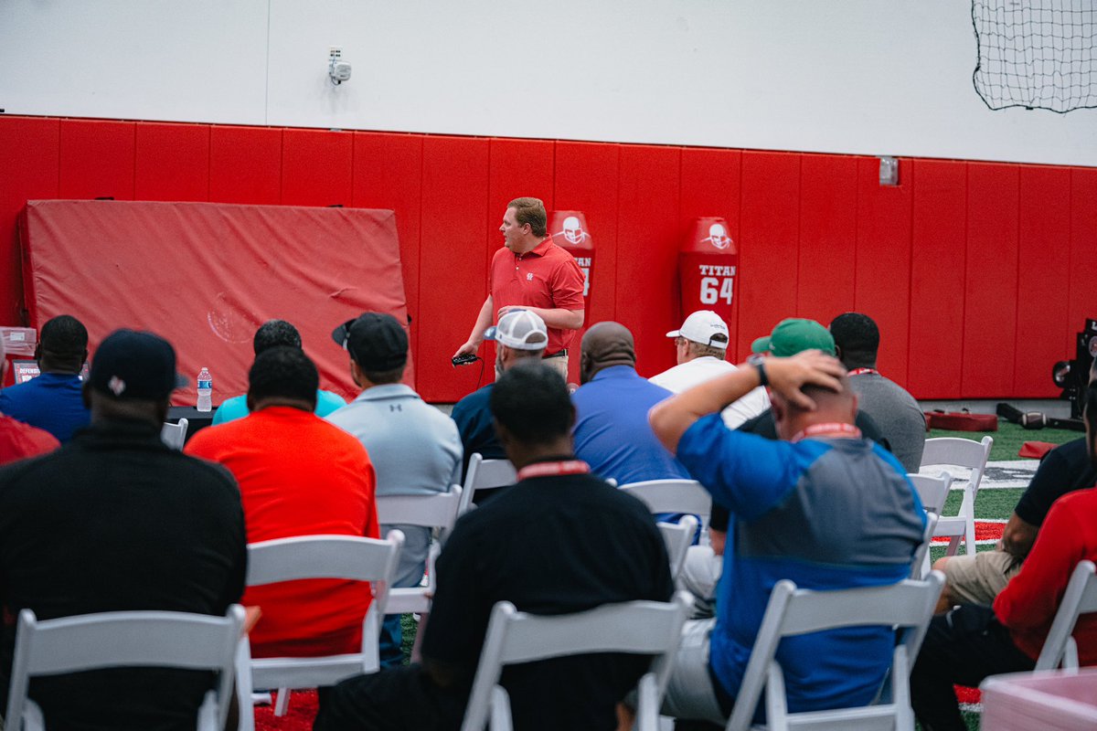 Houston Football tweet media