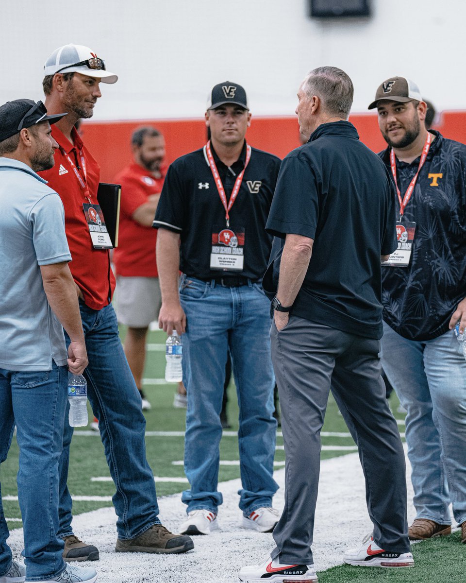 Houston Football tweet media