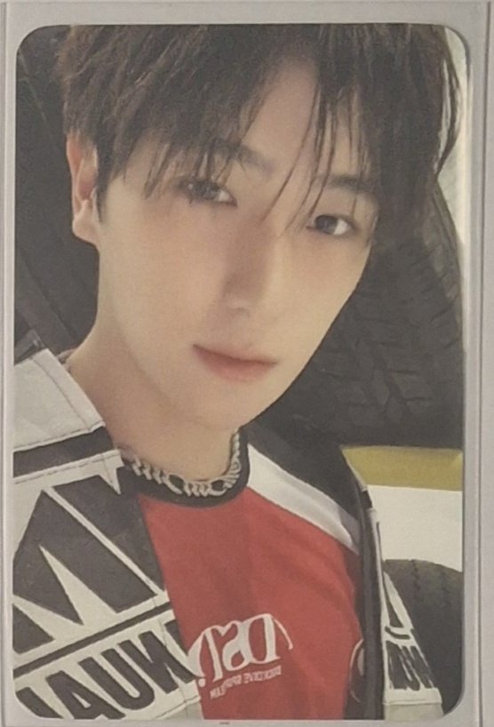 #tbsell wts hyunjae 2025 season greetings 30k aj dom jaksel, detail di dm yaa! ayo bli pls :>