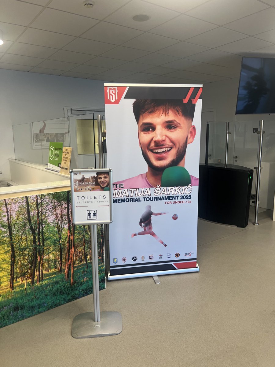 Darren Ryan tweet media