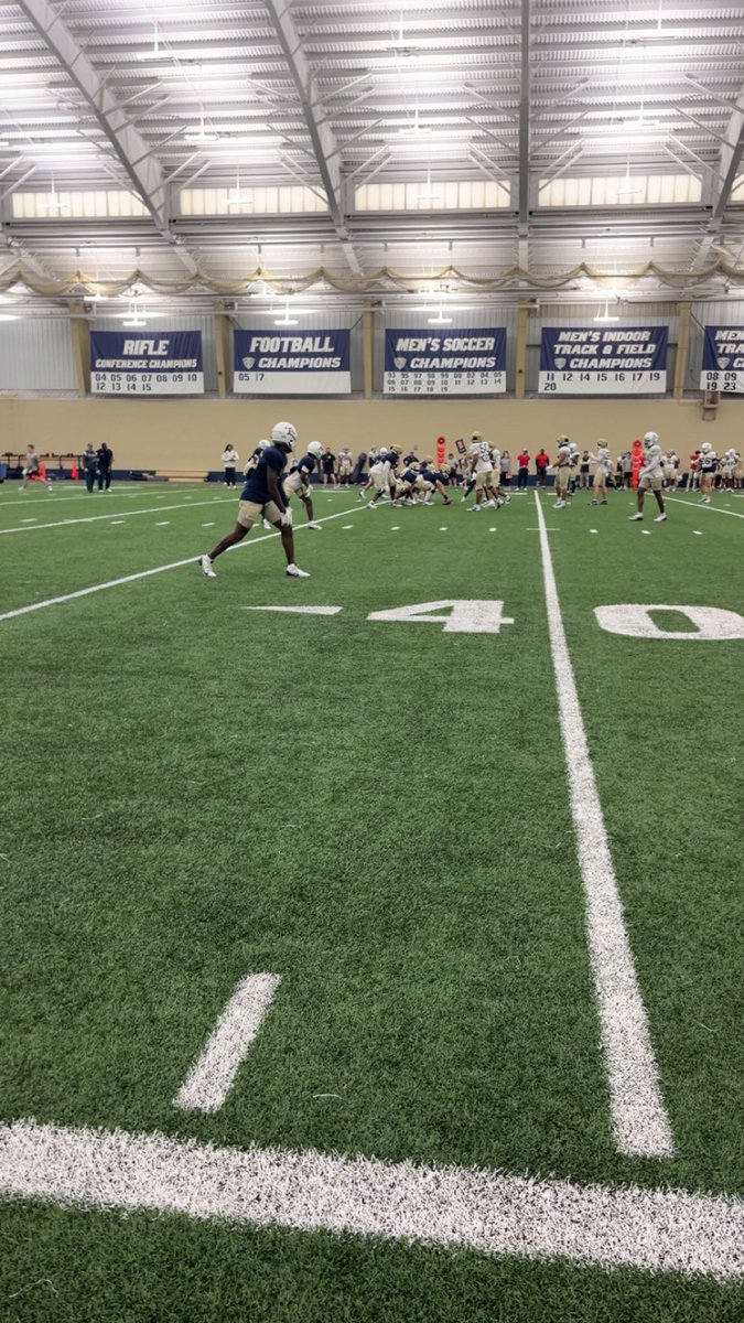 Had a great time at the University of Akron today!! Great competition and energy the whole time, can’t wait to be back!!! <a href="/MarkMueller89/">Coach Mark Mueller</a> <a href="/CoachJDBrook/">J.D. Brookhart</a>