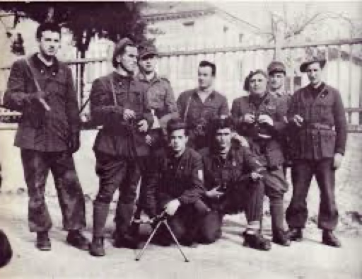 ANPIRomaPosti's tweet photo. Una pattuglia della #VolanteLoss, nei pressi di #Vignale (#No) il #10aprile 1945 attacca e mette in fuga un reparto della #BN che lascia sul terreno un morto e un ferito. A seguito di ciò, i fascisti uccidono tre contadini:#GiuseppeAvordo, #AngeloColli e #CesareMarchioni. https://t.co/Qrf6pxc9cM
