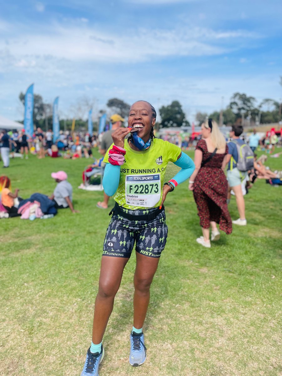 CaThiii_M's tweet image. Girlie ran a PB! 😊❤

2024: 6:05:29
2025: 5:56:22

Congratulations to all the runners who lined up at TTOM today! 😊

#RunningWithSoleAC #TrapnLos
#FetchYourBody2025 #IChoose2BActive #IPaintedMyRun #VitalityActiveRewards