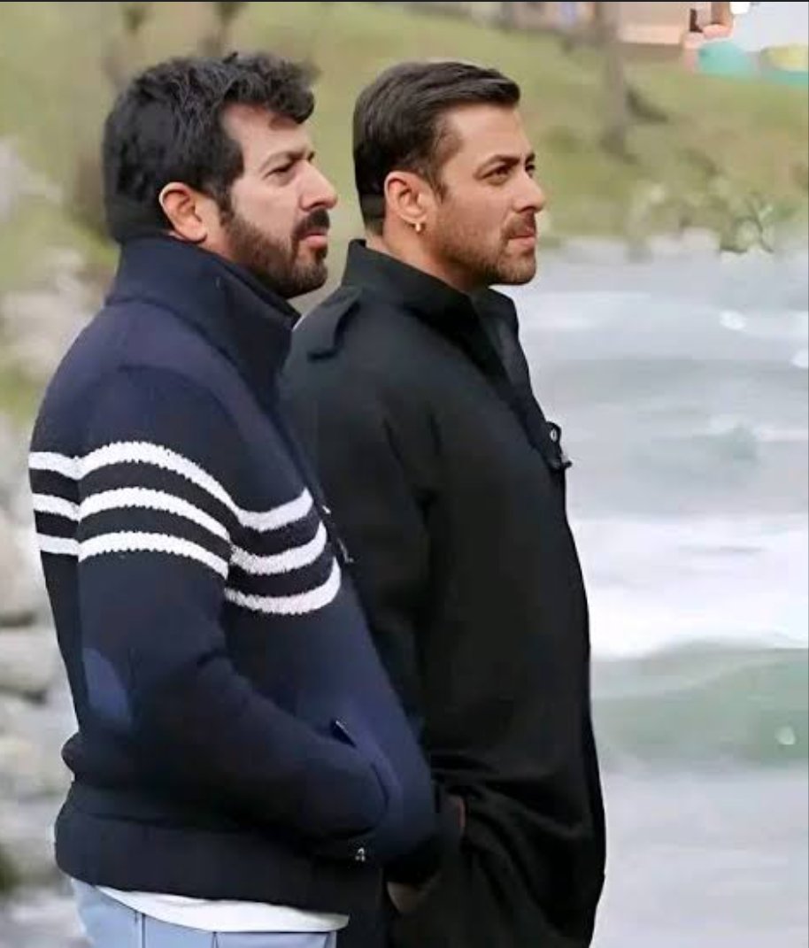 What's the issue with working with these kind of talented Directors. Atleast we will be happy. No one is questioning Bharat and Tubelight because they were made by professionals, Good Directors. Not All Movie will do wonders, we understand. 
SALMAN LISTEN TO YOUR FANS