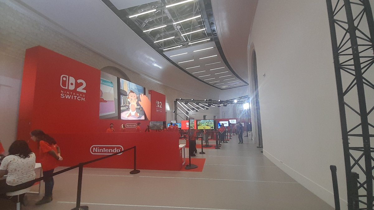 EightyTwoL's tweet photo. Got into the #NintendoSwitch2 Experience at #Paris yesterday night !

The console is amazing, the games are great and the staff was awesome.

Thank you @NintendoFrance for the invitation ! https://t.co/q2IANH87M4
