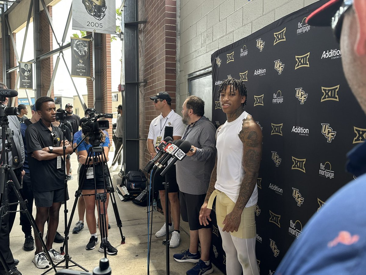 STEPHEN LEONARD (@sleonard247) on Twitter photo CB1 Chasen Johnson talking to the media about his connection to Gabe Davis as the former Seminole & UCF WR looks on after practice. CB1 Chasen Johnson talking to the media about his connection to Gabe Davis as the former Seminole & UCF WR looks on after practice.