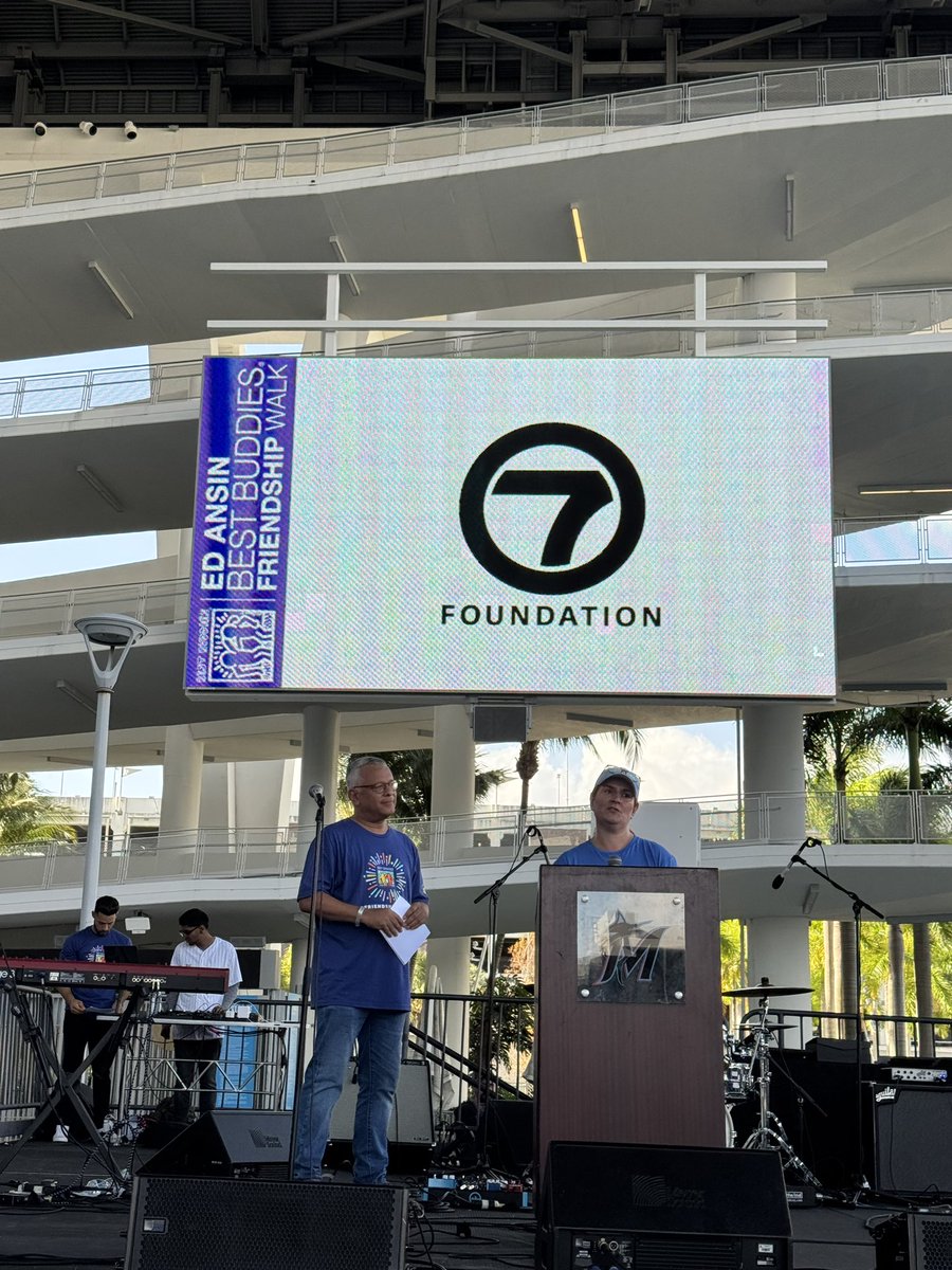 cstevenson7's tweet image. Celebrating diversity and inclusion for those with intellectual and developmental disabilities at annual Ed Ansin Best Buddies Friendship Walk @wsvn @bestbuddiesFL @Marlins @loanDepotpark