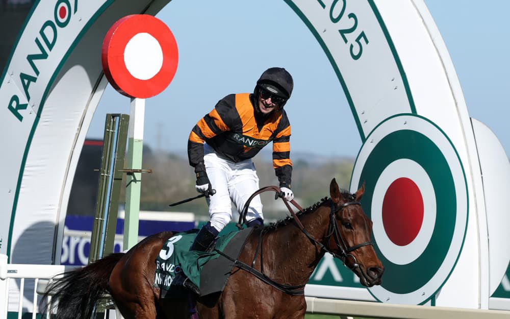 EquineMediRec's tweet photo. Congratulations to @EquineMediRec customer @WillieMullinsNH, his son &amp; jockey Paddy Mullins and the whole Closutton team for winning the @RandoxOfficial Grand National @AintreeRaces with their amazing horse Nick Rockett 🏆 

#GrandNational #Aintree https://t.co/ZixV39ULfu