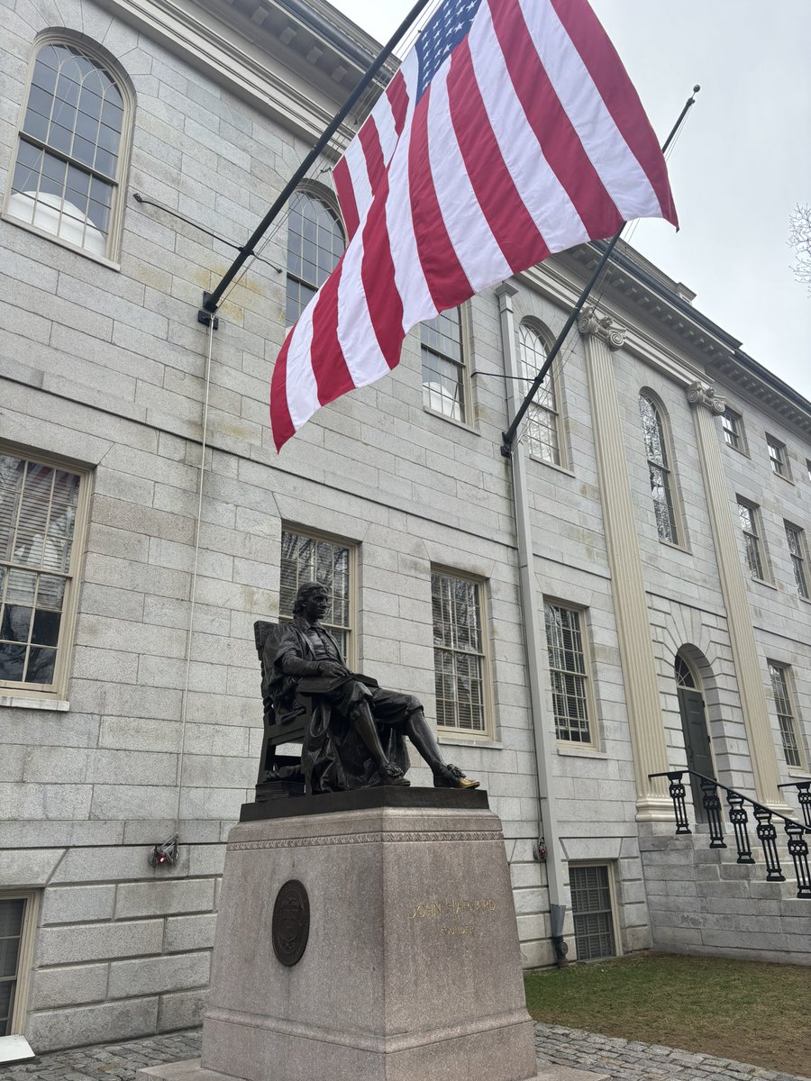 Just had the pleasure of presenting on Dante and Joyce at the #Chiasmi conference at <a href="/Harvard/">Harvard University</a> , co-organised with <a href="/BrownUniversity/">Brown University</a> and <a href="/uniofwarwick/">University of Warwick</a> Grateful for the stimulating exchange and warm atmosphere!