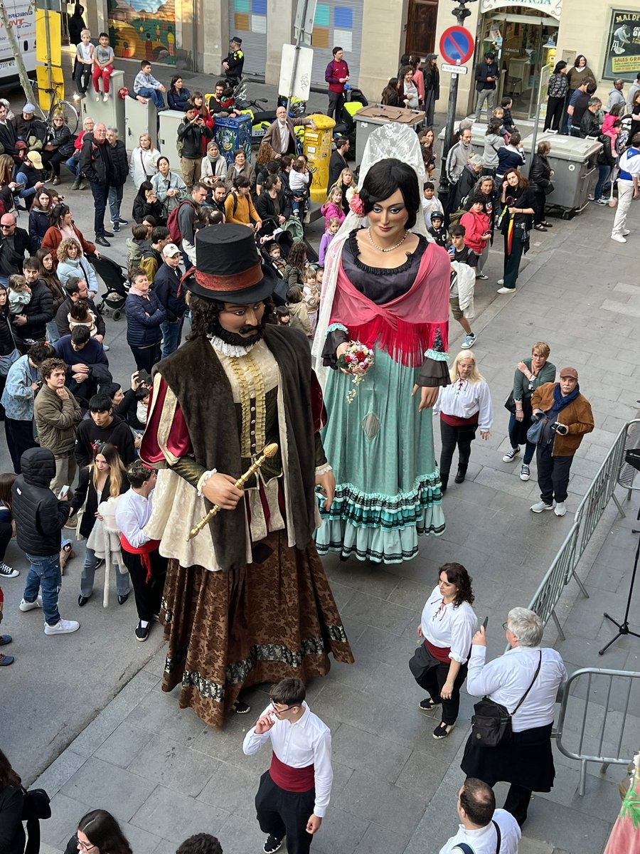 Trobada Gegantera Biennal organitzada pels <a href="/GegantsdeGracia/">Gegants de Gràcia</a> !