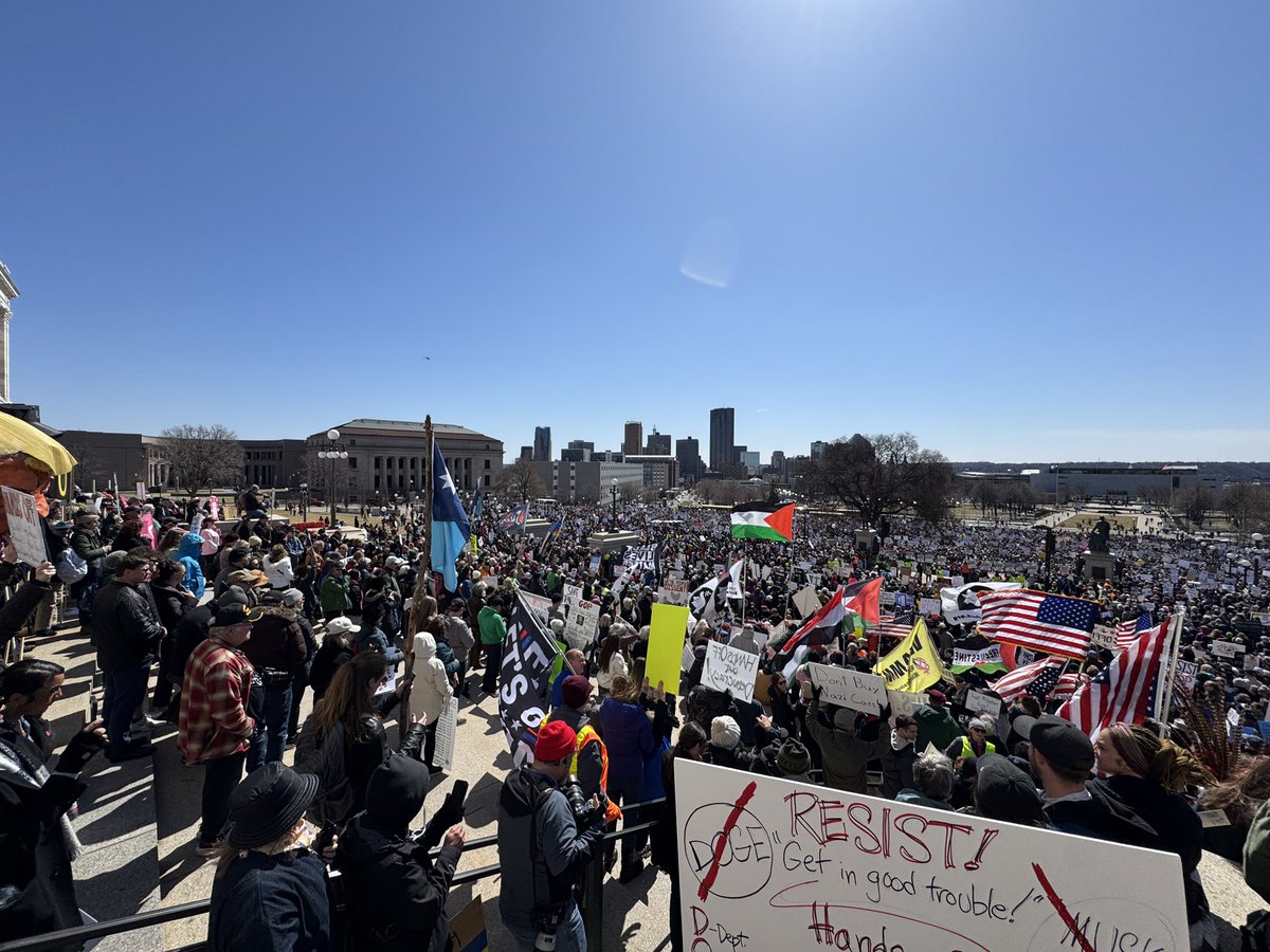xanderosier's tweet image. Huge anti Trump rally at capitol is probably the biggest I’ve ever seen here. Significant traffic disruptions in every direction.