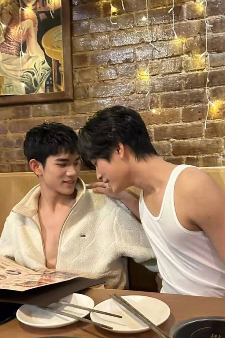 nox2perrr's tweet photo. ค่ะ พวกคู่ชิปไมโครซอฟเวิร์ด https://t.co/dZW7RBWbzN