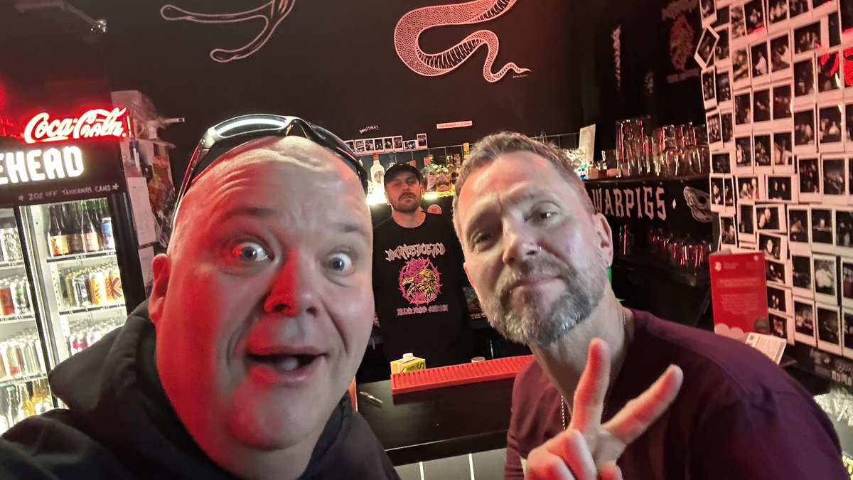 Matthew Bowater (@mbowater) on Twitter photo When <a href="/_tigerbitespig/">Tiger Bites Pig</a> & <a href="/BoneHeadBham/">BoneHead</a> collab
You get a fresh summer-tasting chicken burger. They even have a life-size <a href="/mozi78/">Ian McEwan</a> at the bar 😆 When <a href="/_tigerbitespig/">Tiger Bites Pig</a> & <a href="/BoneHeadBham/">BoneHead</a> collab
You get a fresh summer-tasting chicken burger. They even have a life-size <a href="/mozi78/">Ian McEwan</a> at the bar 😆