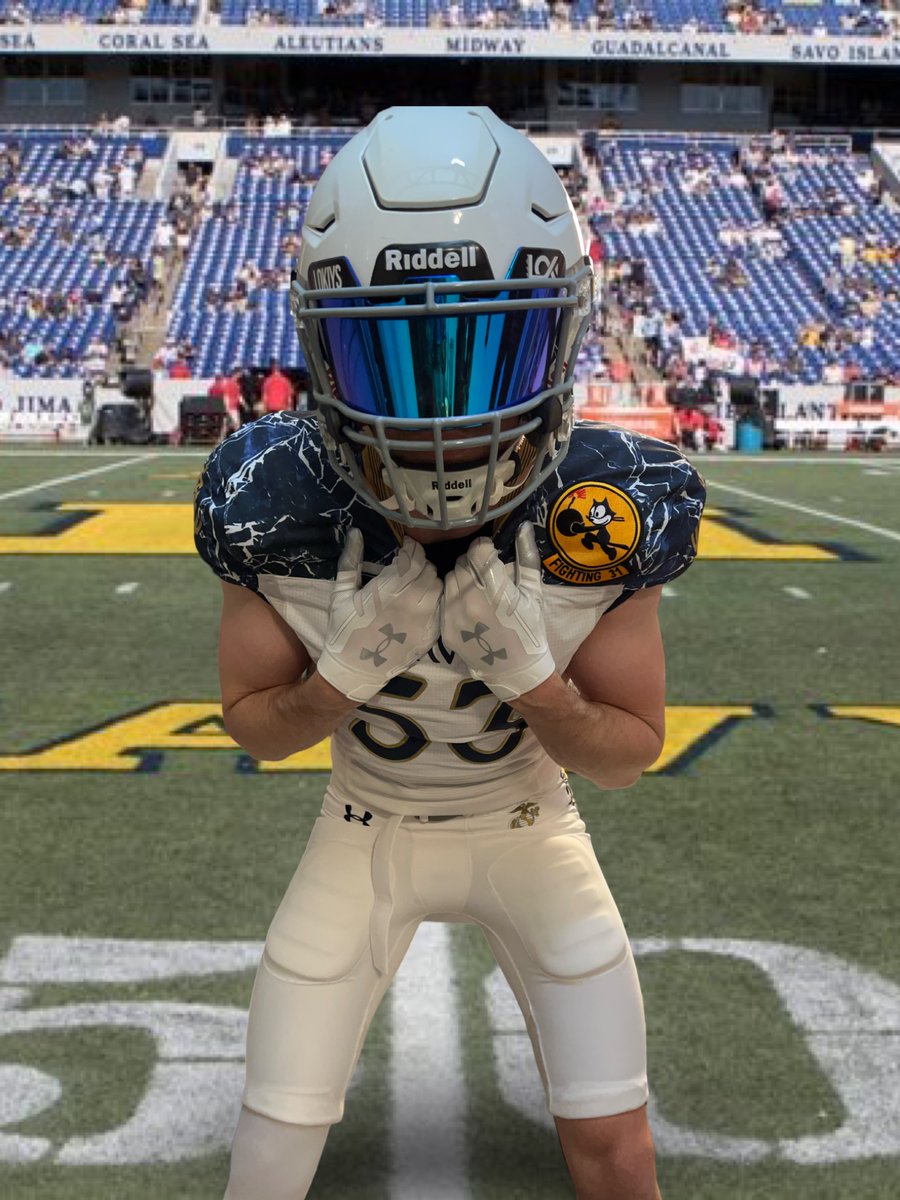 inftbluni's tweet photo. Welp- it’s USFL season so it’s a great time for some gear time. https://t.co/YuP31Lw6dz