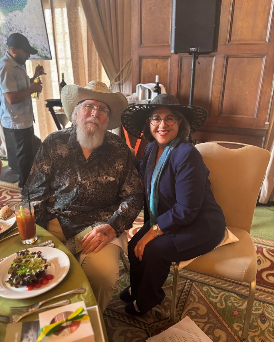 Daniella Levine Cava tweet media