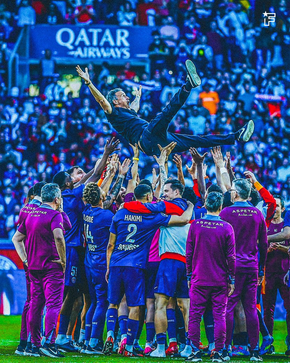 footmercato's tweet photo. Elle est MAGNIFIQUE cette image ! ❤️💙 https://t.co/NSZAciGMzS
