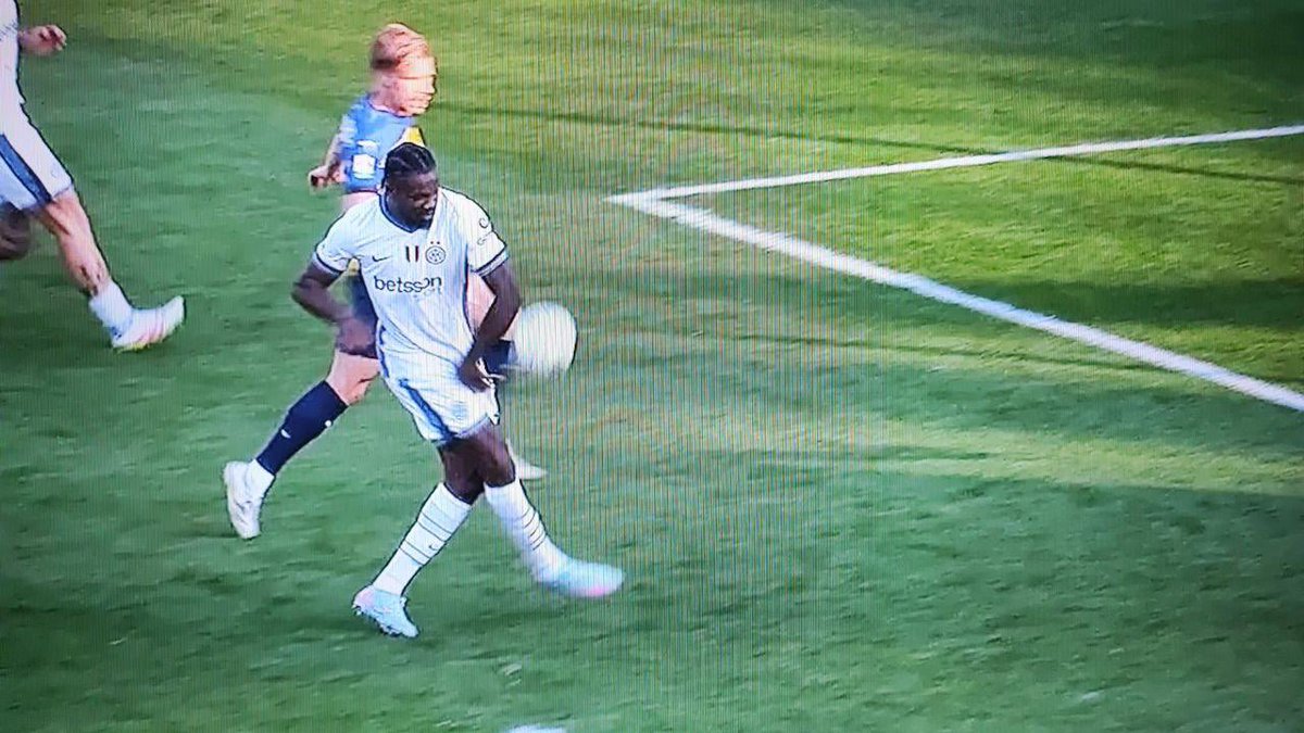 Gianpaolo Calvarese tweet media