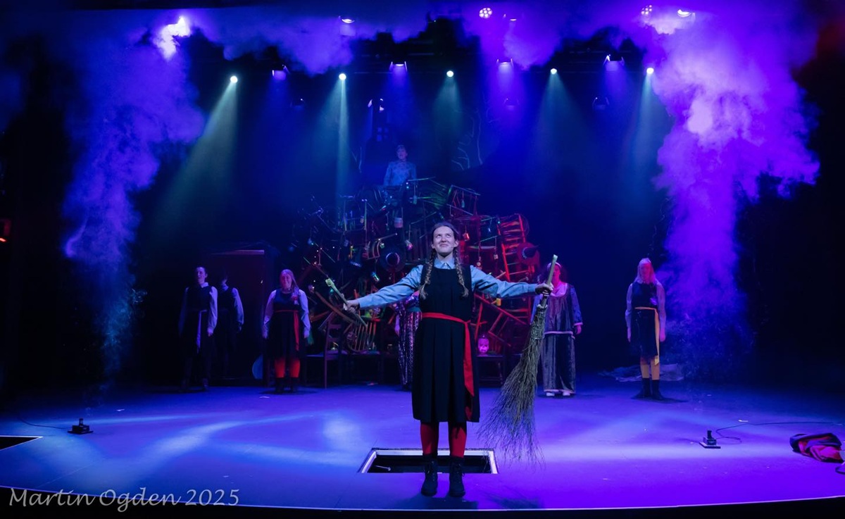 #REVIEW - The Worst Witch at <a href="/AltrinchamG/">Altrincham Garrick Playhouse</a> "the rapport amongst the cast shone through" northwestend.com/the-worst-witc…