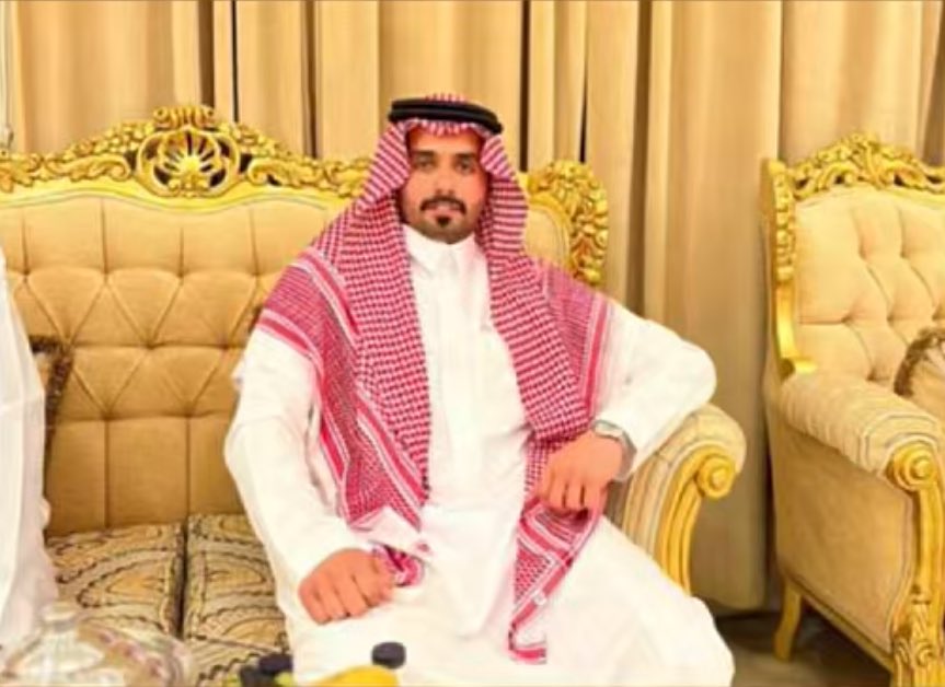 نبارك لابن العم 
غيث بن عبدالله سحيمان الزياد  الخالدي بمناسبة عقد قرانه
على كريمة / احمد بن حسن مسعر البليهد الخالدي 
سائلين الله ان يجعله عقداً تنعقد به سعادتهما