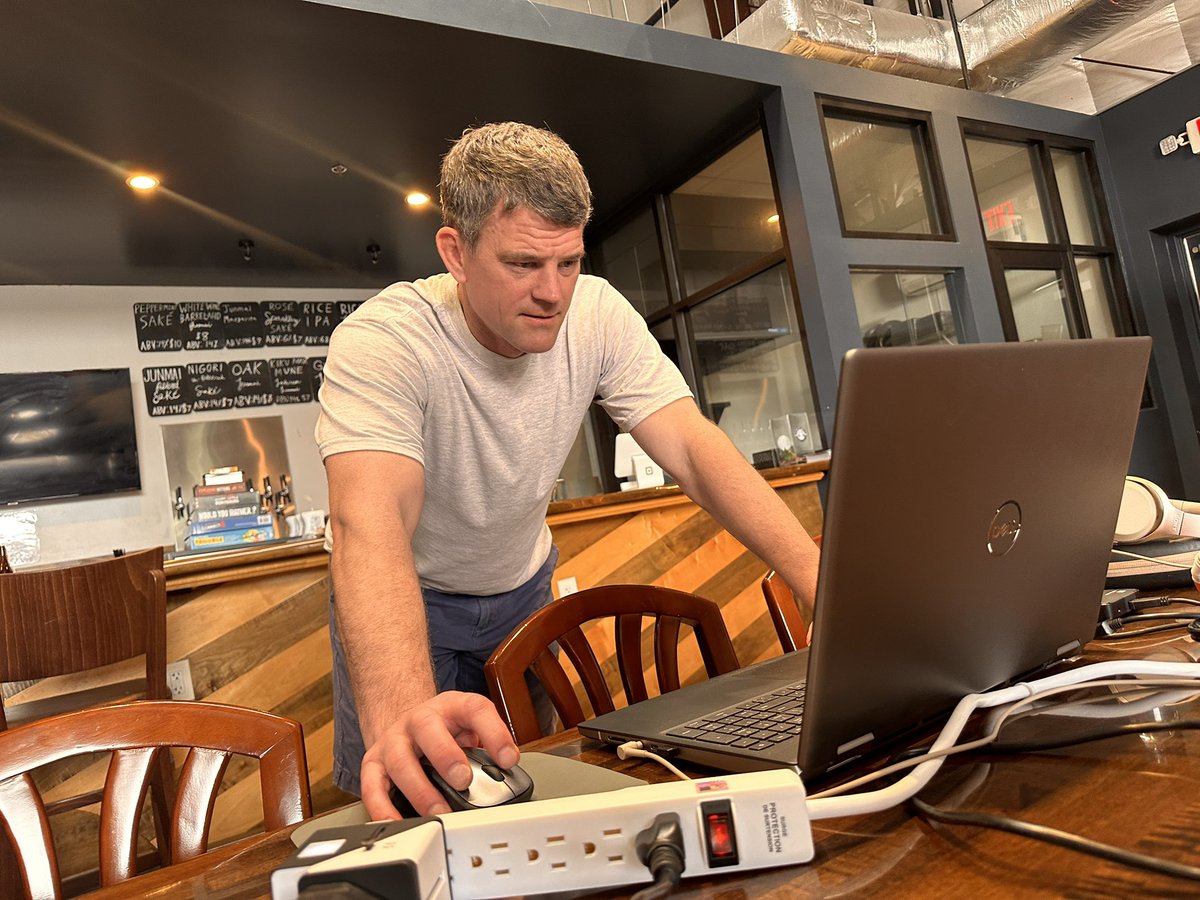 RealCoinGeek's tweet image. The Texas BSV Hackathon is heating up!
Developers are diving in, and you can feel the excitement building. 

Stay tuned — the action’s just getting started.

#BSVHackathon #AustinTexas #CoinGeek #BSV #BlockchainBuilders