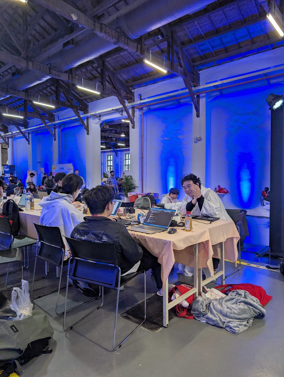 Scenes from <a href="/ETHGlobal/">ETHGlobal</a> Taipei Day 2 ⚡️

- 11 teams on Saga
- 9 new Chainlets live

Builders are cooking and bringing real apps on-chain.