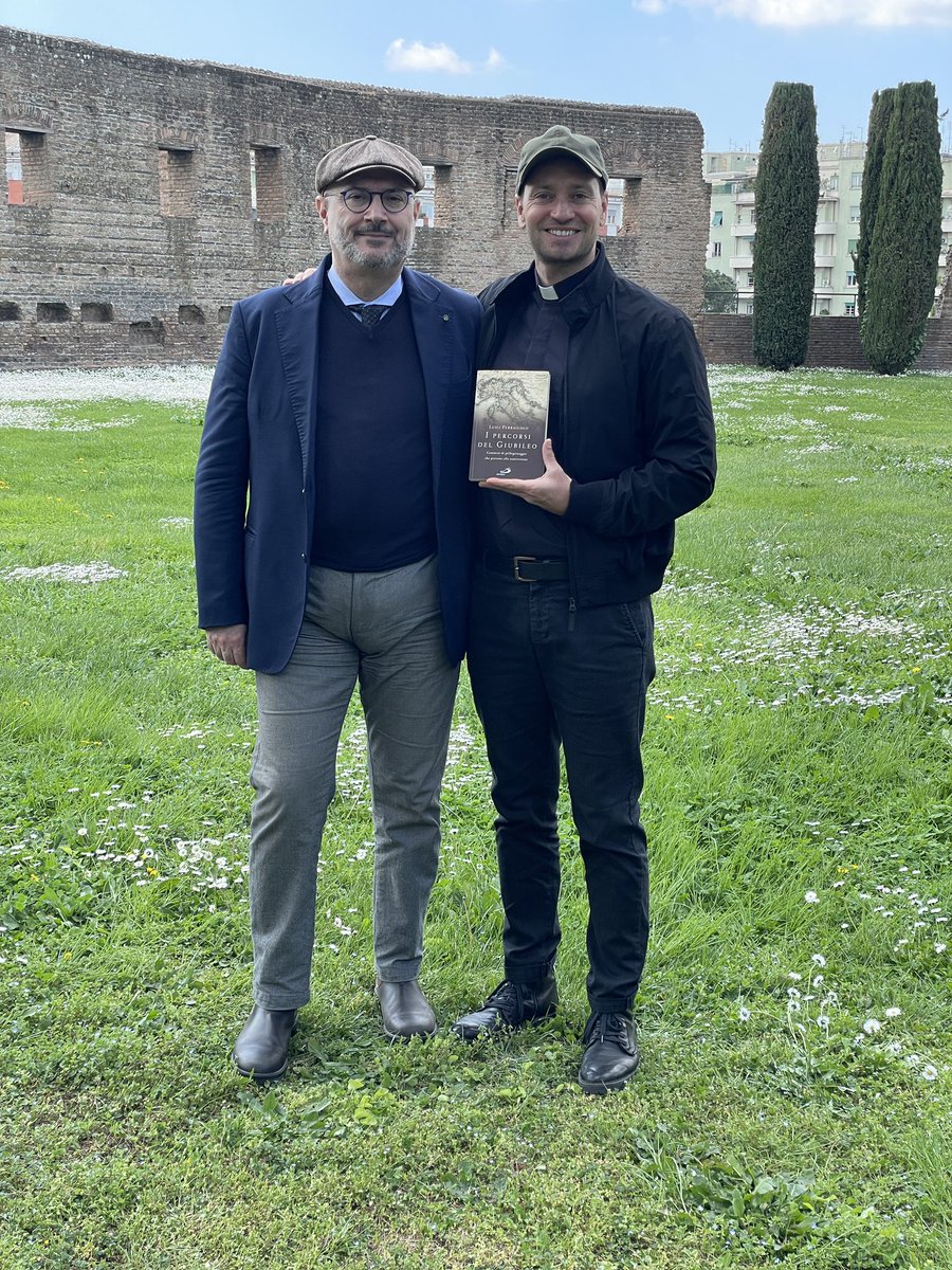 Davide Banzato (@davidebanzato) on Twitter photo Stiamo preparando la nuova edizione de #IViaggiDelCuore!
Anche quest’anno spazio ai libri che toccano il cuore e l’anima 📚✨
Con: Cristofaro, Picariello, D’Urbano, Castiglione, Fazi, Ferraiuolo, Catananti, Mensuali.
#Fede #Spiritualità #Libri #Canale5 <a href="/SanPaoloEditore/">Gruppo Editoriale San Paolo</a> Stiamo preparando la nuova edizione de #IViaggiDelCuore!
Anche quest’anno spazio ai libri che toccano il cuore e l’anima 📚✨
Con: Cristofaro, Picariello, D’Urbano, Castiglione, Fazi, Ferraiuolo, Catananti, Mensuali.
#Fede #Spiritualità #Libri #Canale5 <a href="/SanPaoloEditore/">Gruppo Editoriale San Paolo</a>