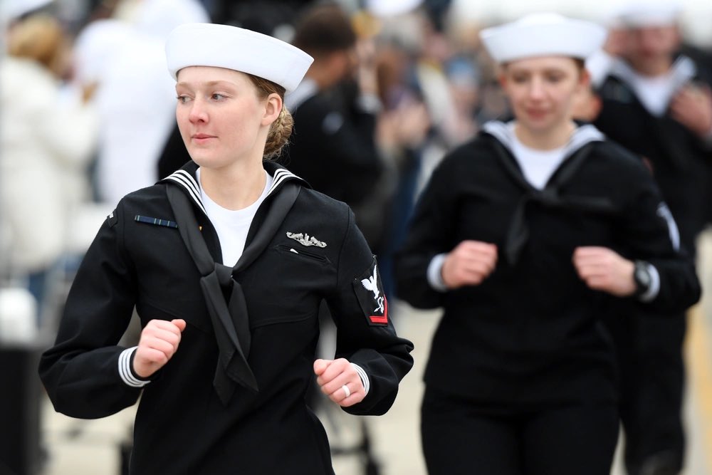 USFleetForces's tweet image. Welcome to the fleet! 

📍 GROTON, Conn. – The Navy commissioned its 24th Virginia-class fast-attack submarine, USS Iowa (SSN 797), in a traditional ceremony held April 5, at Naval Submarine Base New London