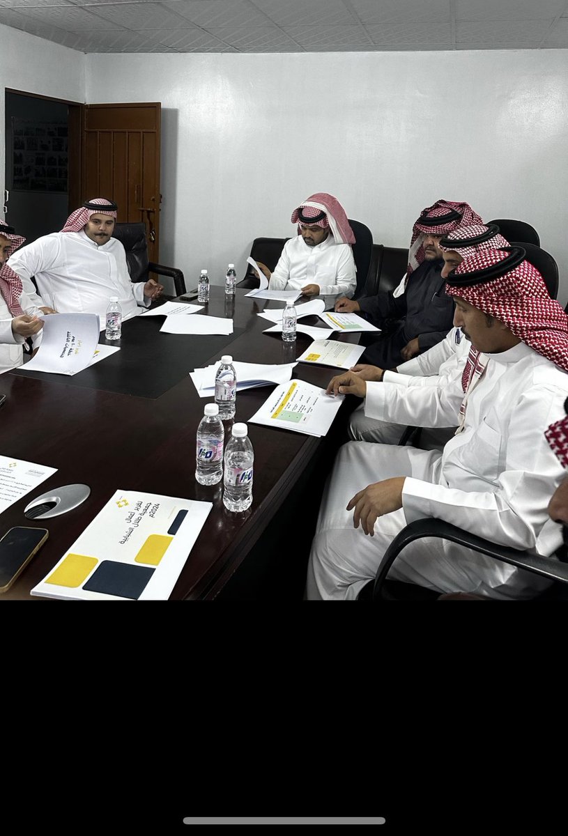 انعقد مؤخرًا اجتماع الجمعية العمومية العادية للجمعية بحضور جميع الأعضاء. وناقش الأعضاء أبرز التوجهات الاستراتيجية للجمعية، و اعتماد التقرير المالي وتقرير أعمال مجلس الإدارة لعام 2024. وأكّد الأعضاء أهمية مواصلة الجهود لتقديم خدمات نوعية تخدم شباب المنطقة. #جمعية_طلال_الشبابية