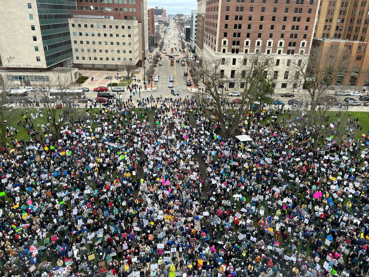 Roughly 5,000 join LG Gilchrist, AG Nessel, El-Sayed, Stabenow, Wegela, Rhinegans, Brixie for 50501 protest at Lansing Capitol.