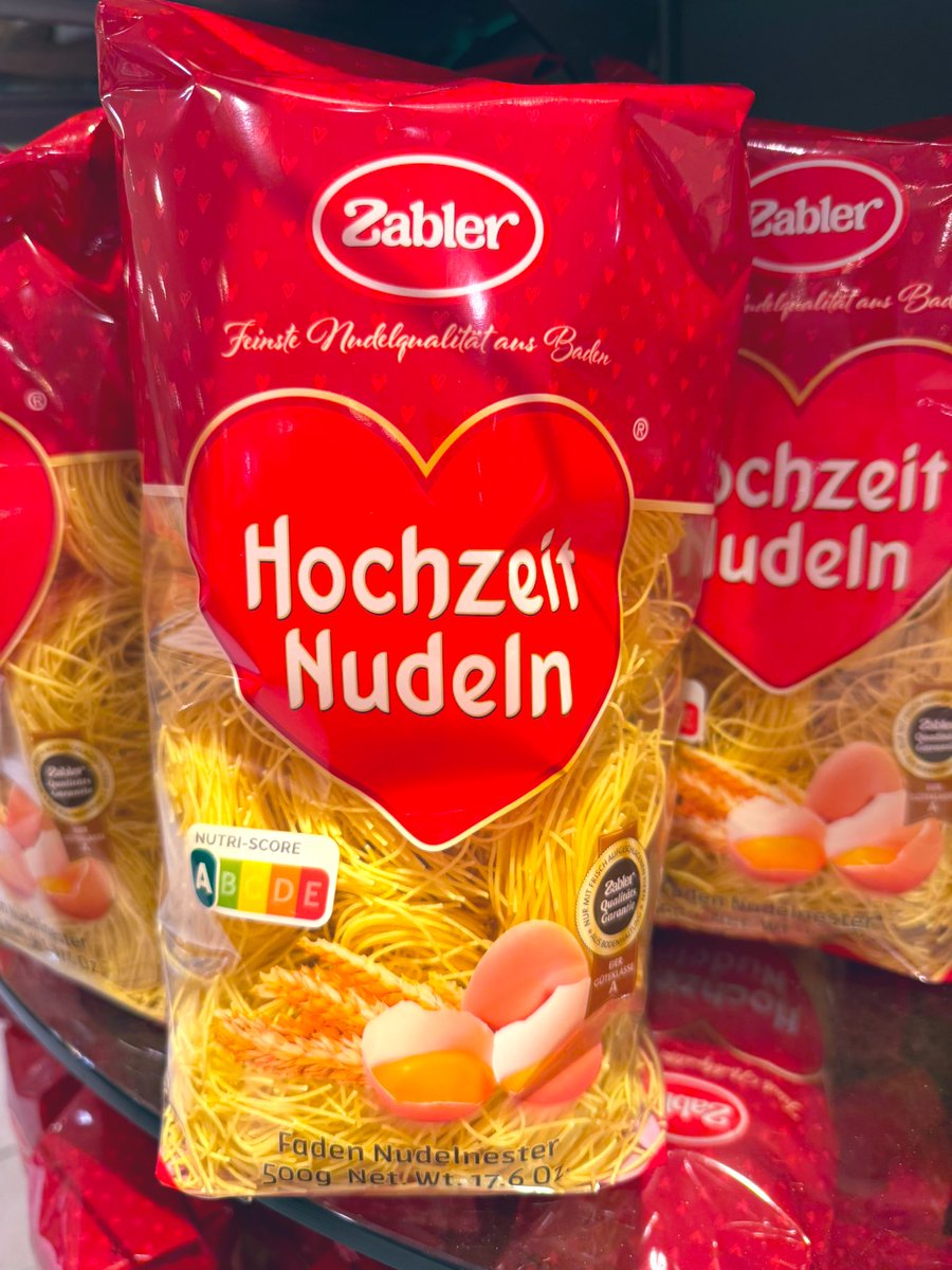 Japanerin_v's tweet photo. Warum Hochzeit? Lustig!
Ich liebe Deutschland https://t.co/jOjuisejsi