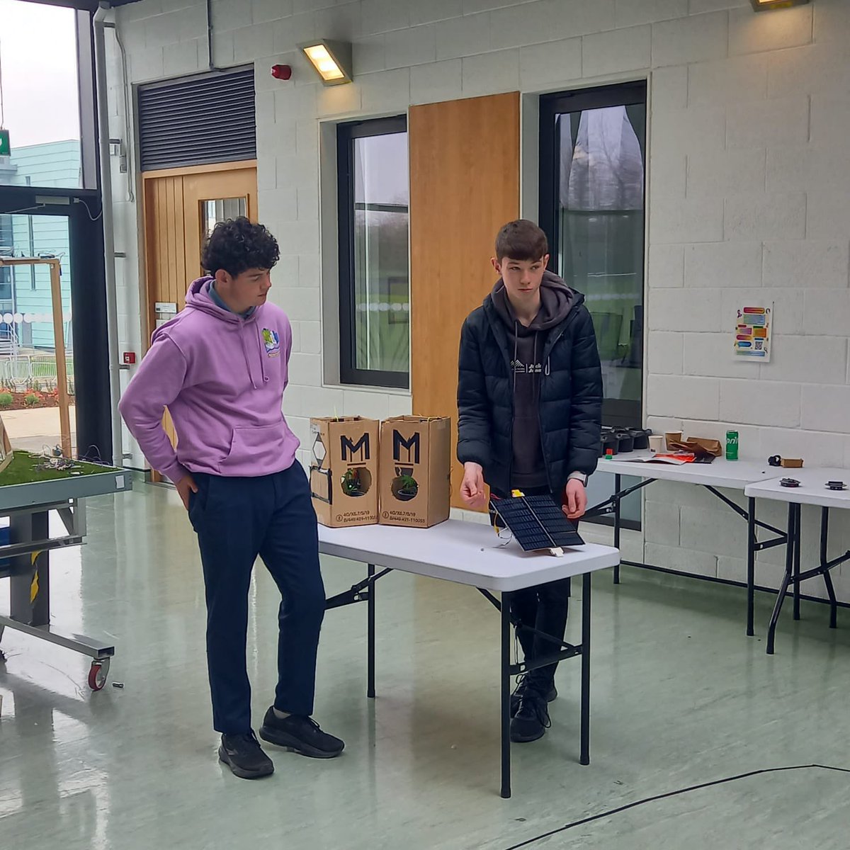 ccathlone's tweet image. TY students involved in Code4Fun making their Geodome presentation today at TUS 💻🌍 A huge thanks to Karol and Sam in TUS for all their support throughout the year 👏
#Code4Fun #Geodome #TYInAction #WeAreLWETB #Innovation #FutureCoders #StudentSuccess #TUS