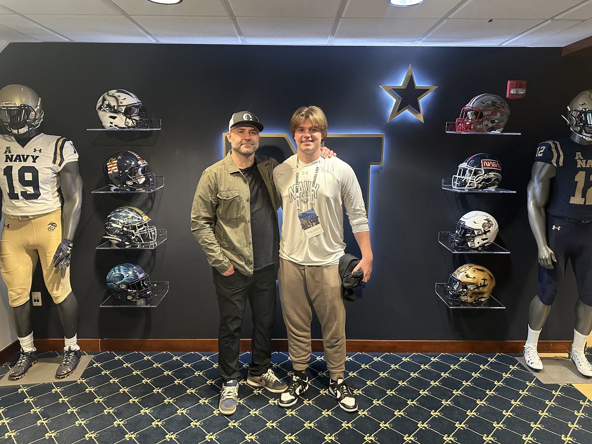 Thomasmcd418's tweet image. Thank you @NavyFB for the amazing hospitality by the coaches and the players, had an amazing time there.
@NavyCoachYo @CoachRickyBrown @CoachMikePalmer
