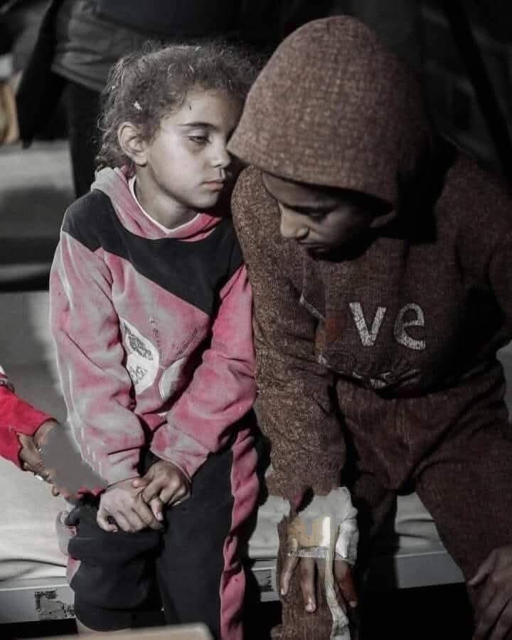 Gazze'nin çocukları çok yoruldu. 😓

SUSMA! #NoFlourinGaza